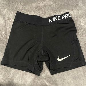 Black Nike Pros Youth Small